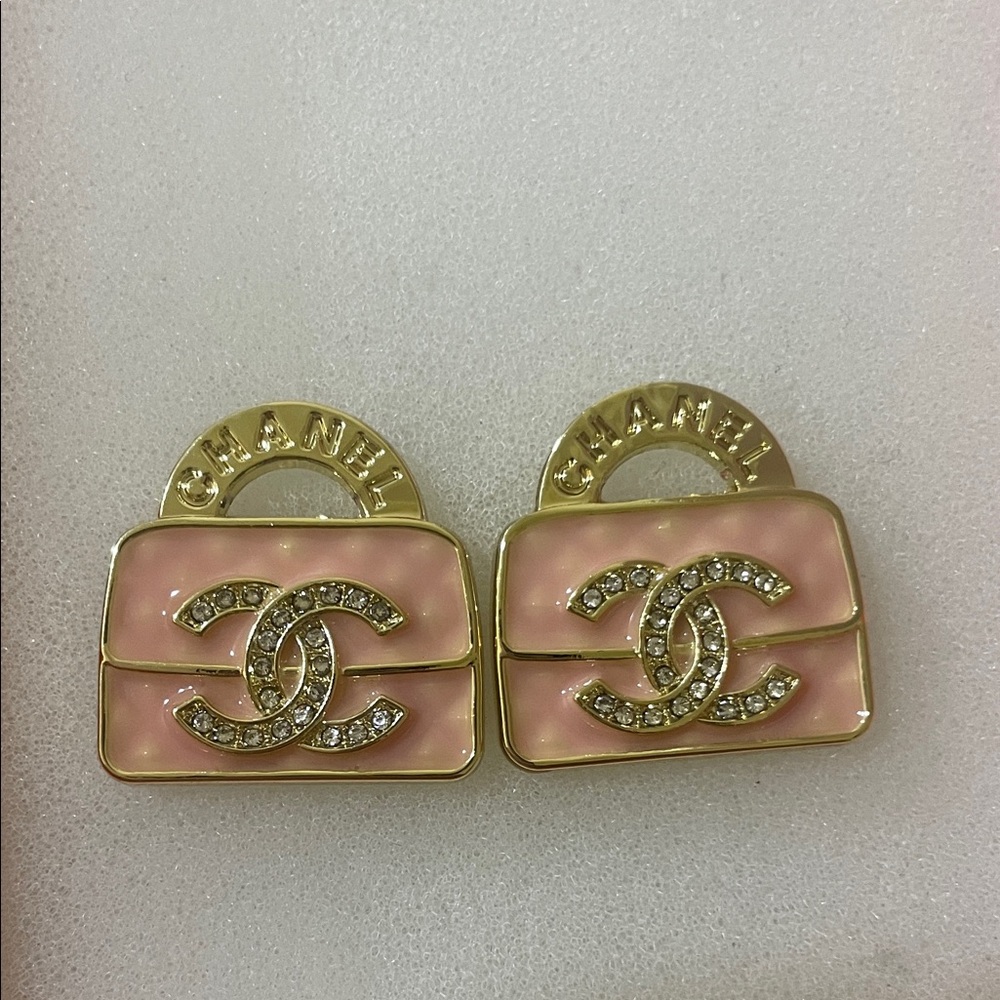 Chanel Pink Enamel CC Logo Brooch Set